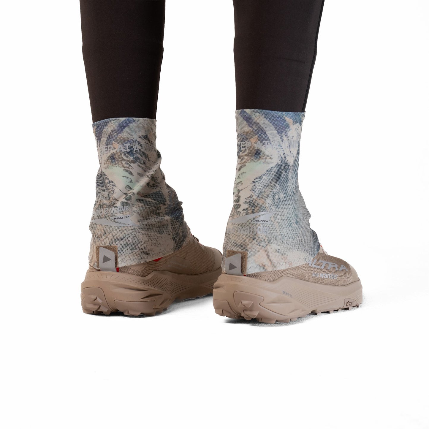 Trail Gaiter X and wander | Altra Running Premium