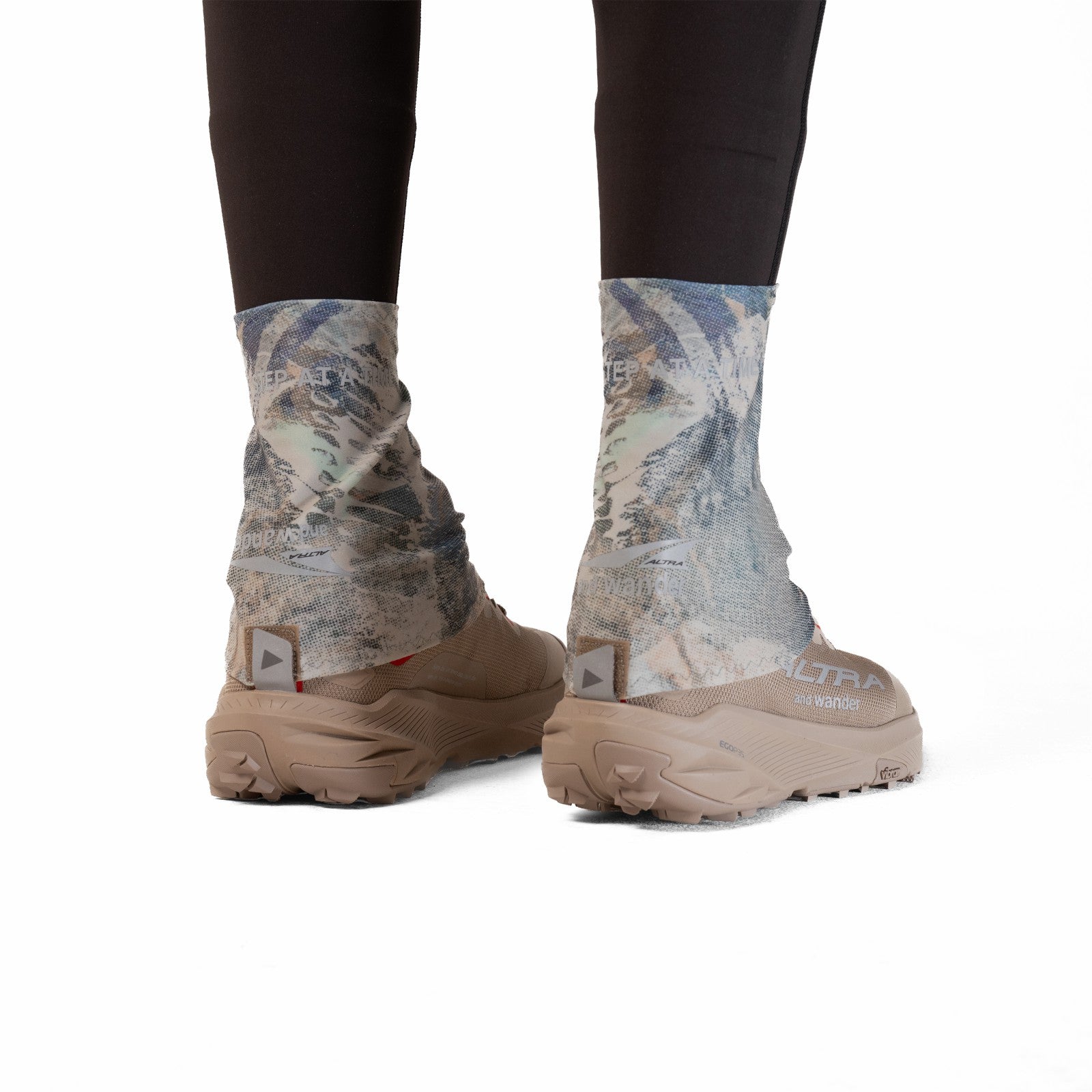 Trail Gaiter X and wander | Altra Running Premium